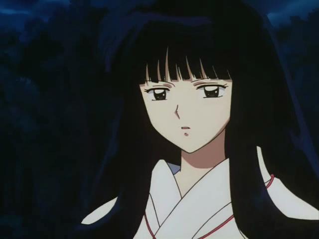 Otaku Gallery  / Anime e Manga / Inu-Yasha / Screen Shots / Episodi / 023 - La voce di Kagome e il bacio di Kikyo / 033.jpg